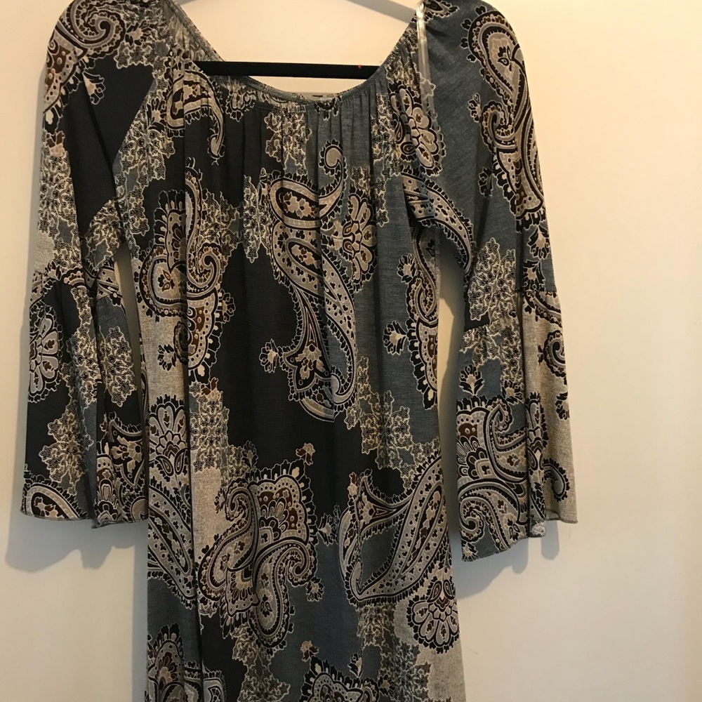Women’s dress